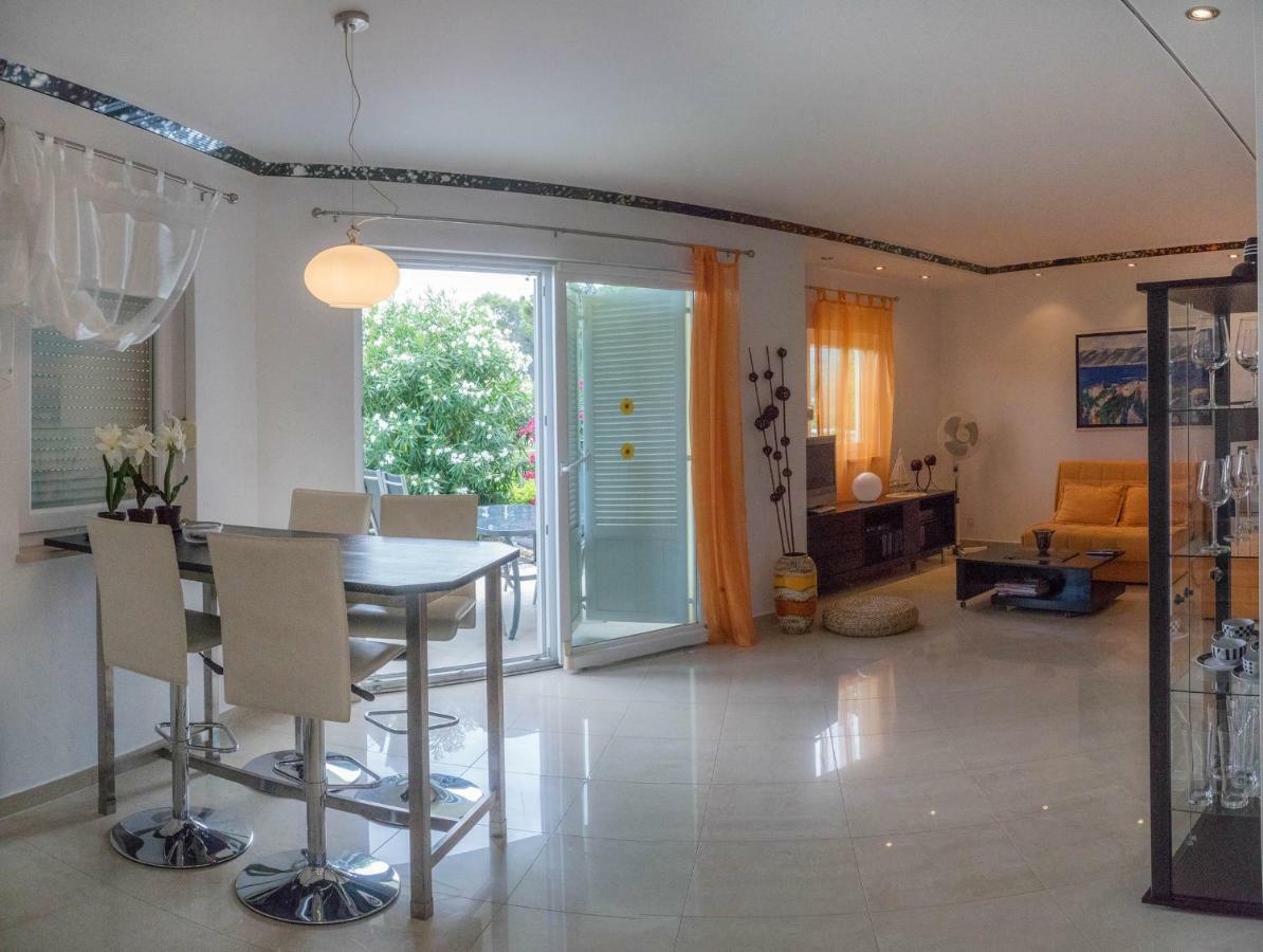 Apartment Annabela Banjol Exterior foto